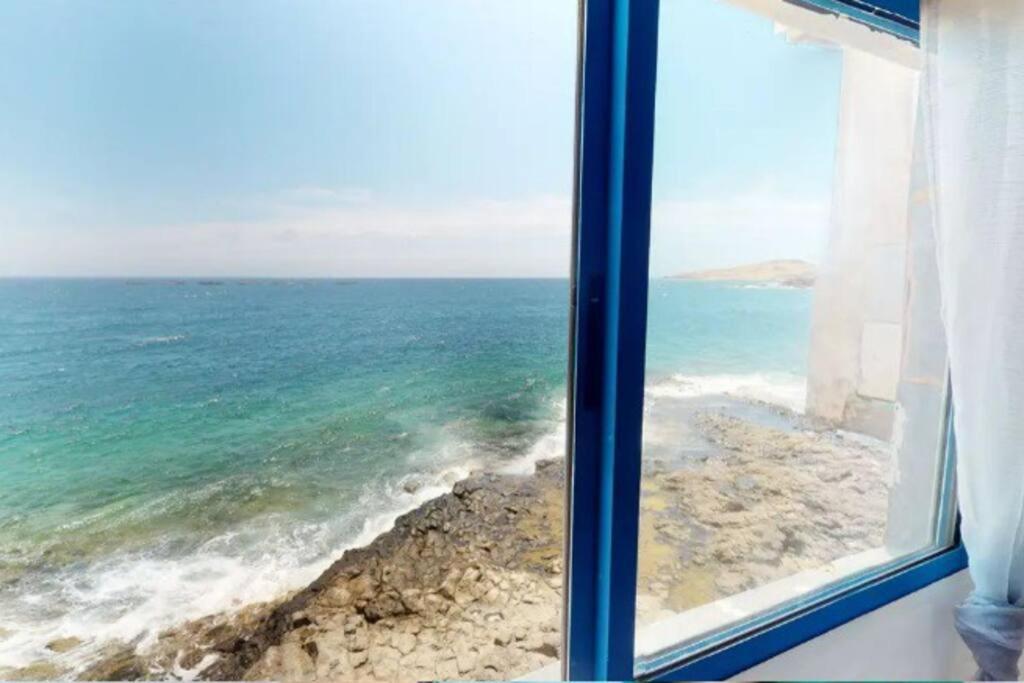 Villa La Casa Con Terraza Privada Sobre El Mar à Telde Extérieur photo